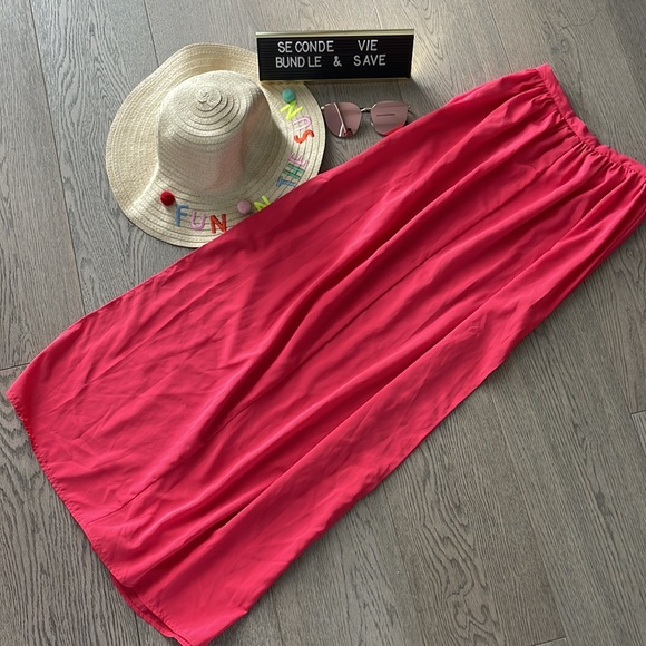 Hot pink Top Shop maxi skirt with slits - Picture 3 of 3